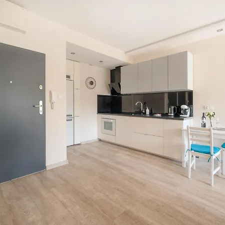 Orientarium Business With Parking By Rentujemy Daire *