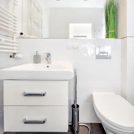 Orientarium Business With Parking By Rentujemy *