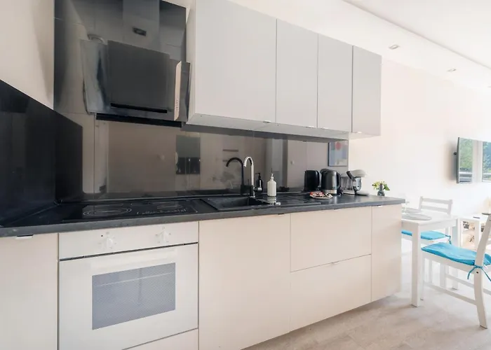 Orientarium Business With Parking By Rentujemy Daire *