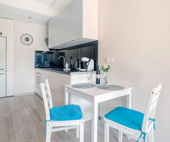 Orientarium Business With Parking By Rentujemy Daire *